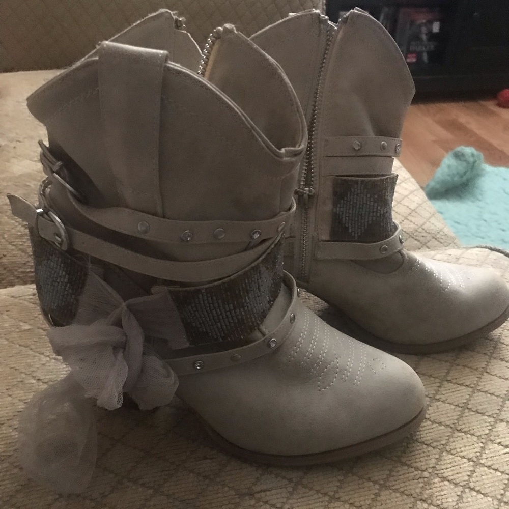 Women’s Shoes